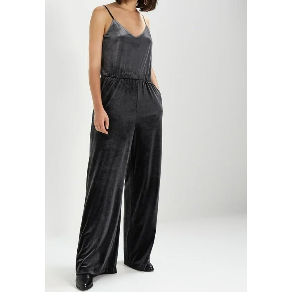 Weekday Black Velvet Jumpsuit Wide Leg Adjustable Straps V-Neck Women's Large